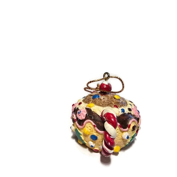 Set of 4 Cupcakes 2 Dept. 56 Cupcakes 2 Candy Teapots Made In China, - Picture 10 of 15